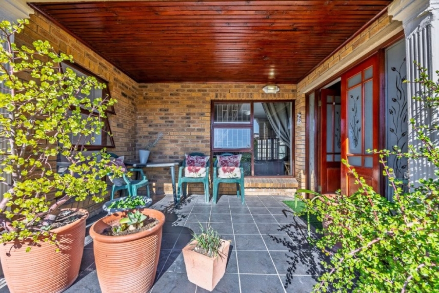 3 Bedroom Property for Sale in Soneike Western Cape